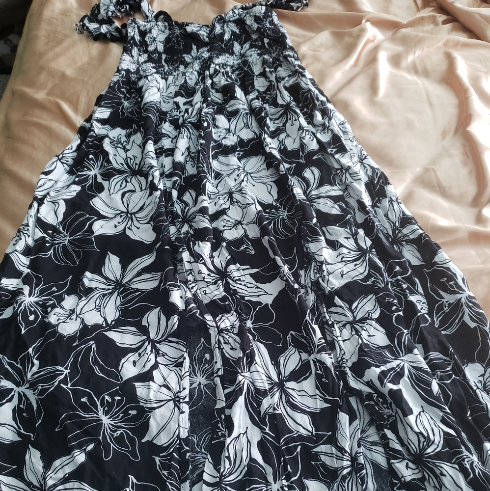Floral black and white slit dress